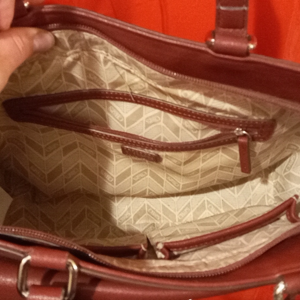 Chaps NWOT beautiful Cherry Red Purse Mid size Crossbody Bag - Picture 5 of 11